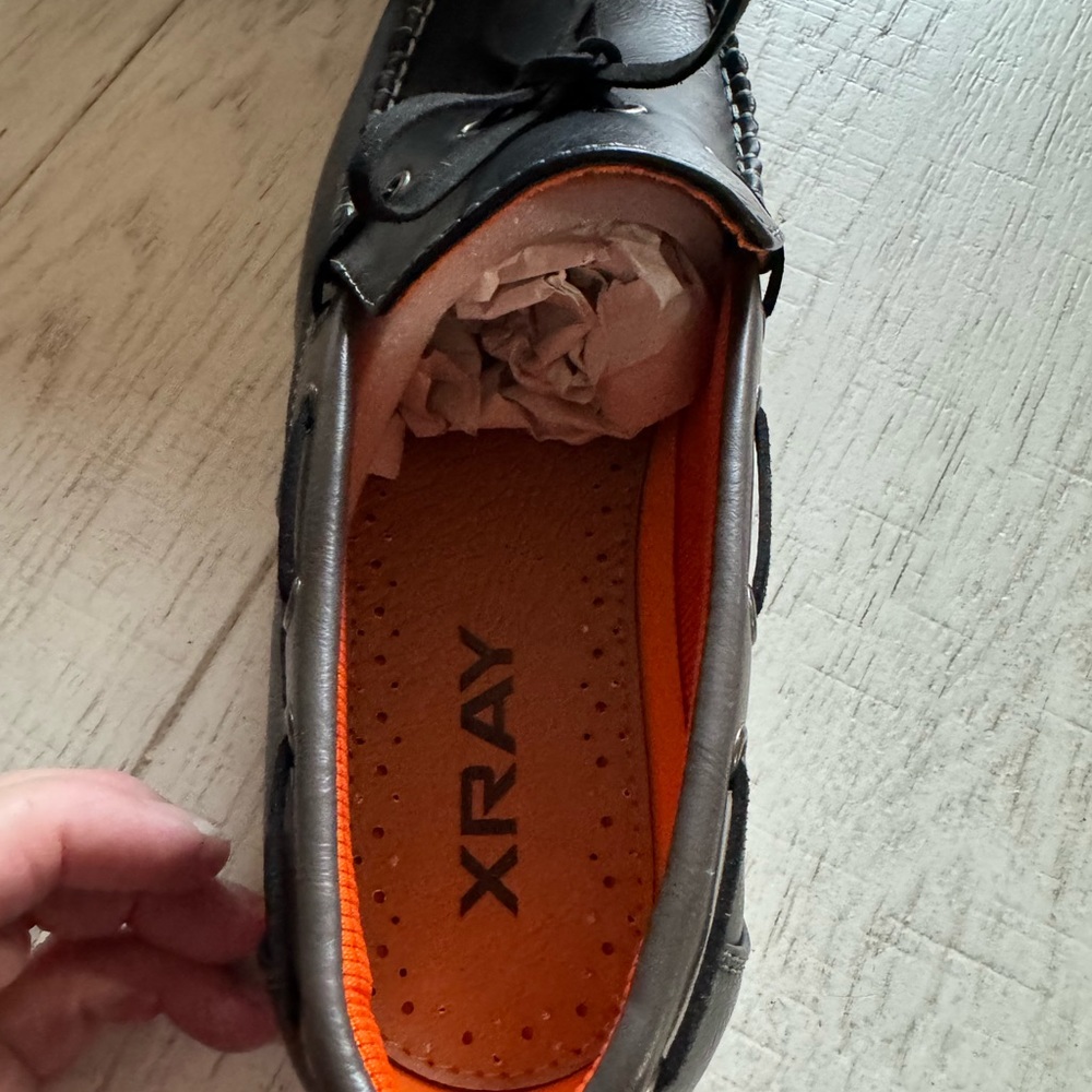 New in box Mens Size 9 Loafers - Picture 3 of 7